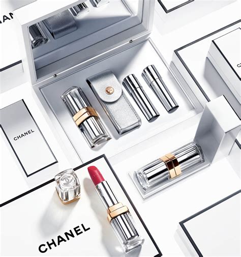 coffret chanel rouge a levre et parfum|LE COFFRET Coffret rouge à lèvres et recharges .